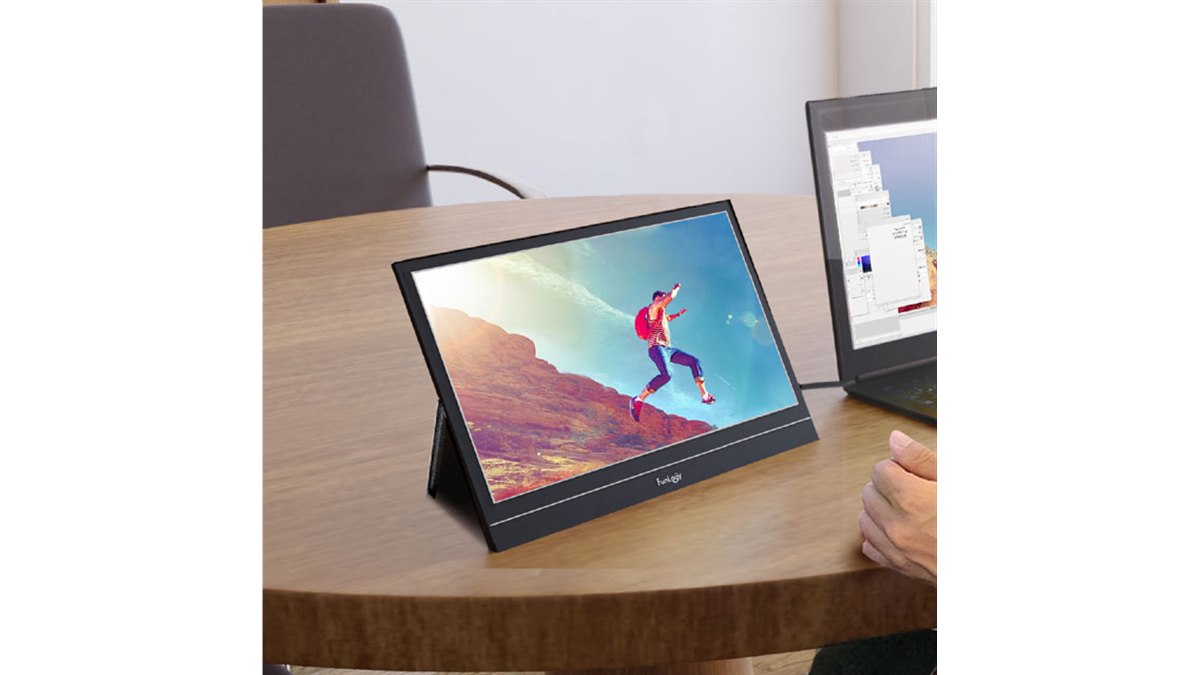 FunLogyのモバイルモニター「Mobi.2」はノマドワーカーの強い