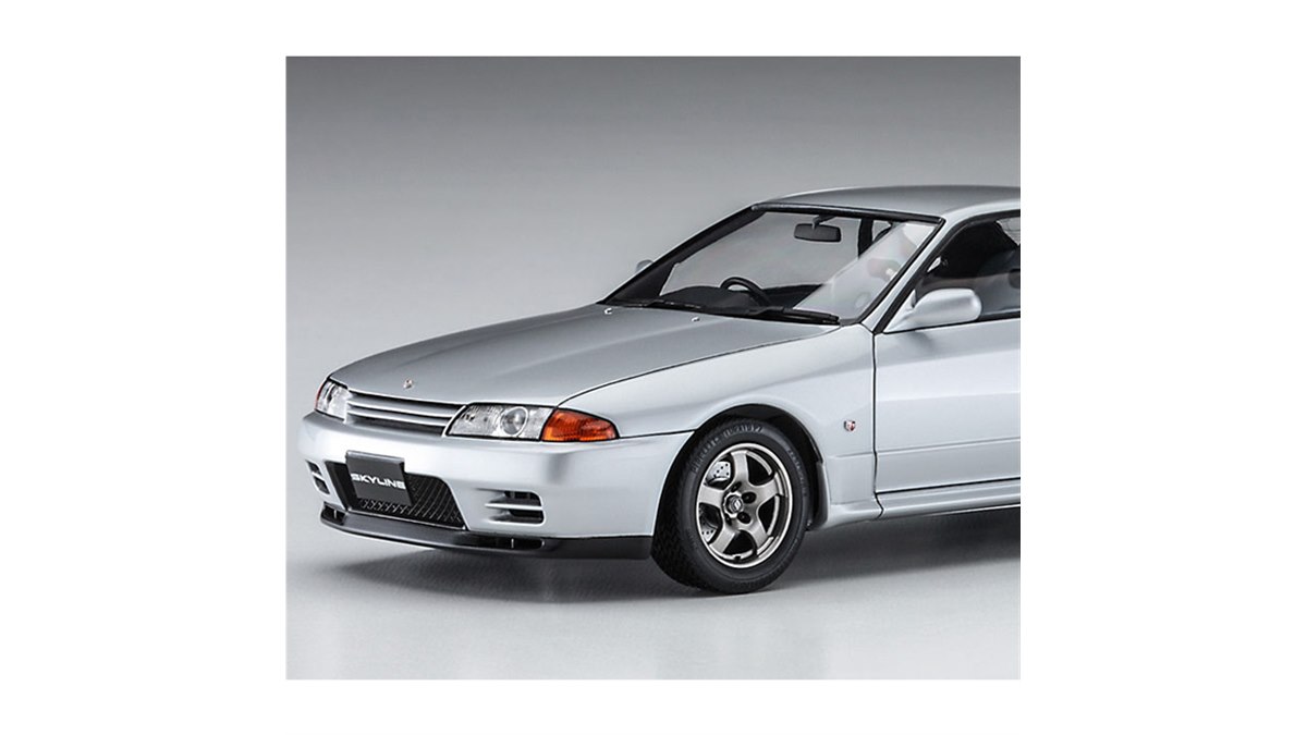 R32スカイラインGT-R」前期型が1/24模型に、ダクト穴なしのフロントバンパーを追加 - 価格.com