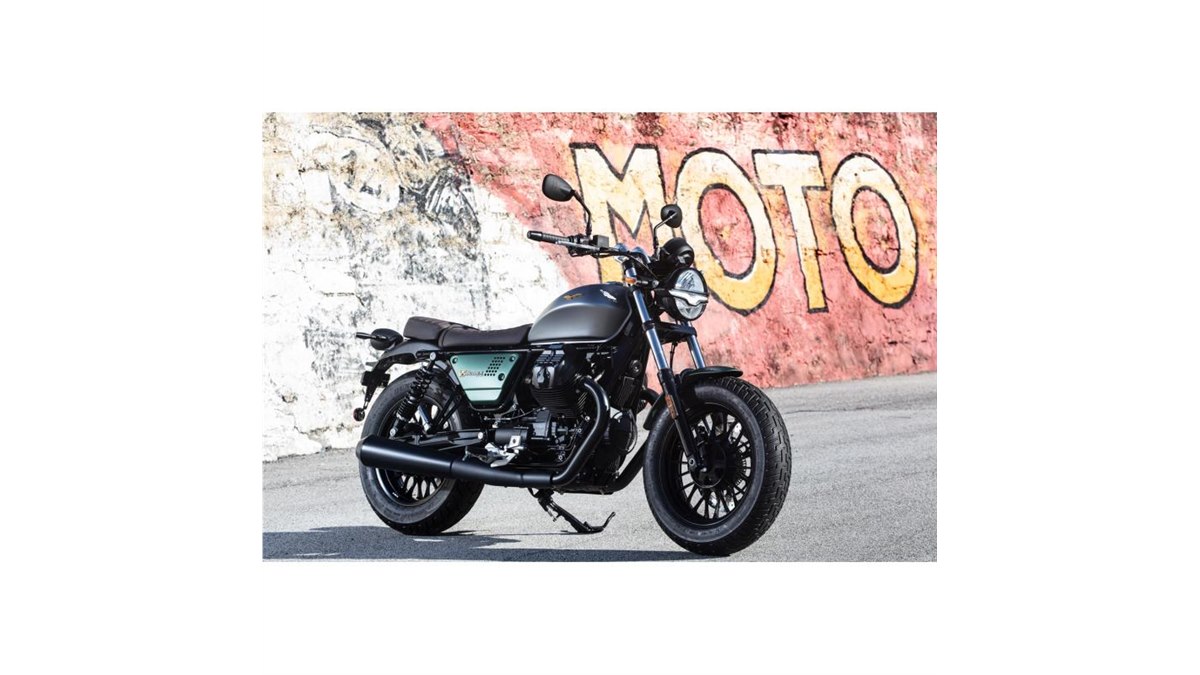 モト・グッツィV9ボバー」にブランドの創立100周年を記念した