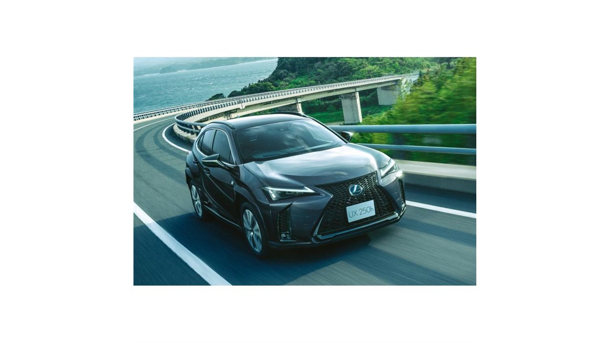 レクサスUX」の特別仕様車“Fスポーツ スタイルブルー”発売 - 価格.com