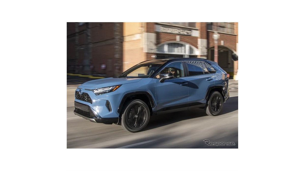トヨタ RAV4、新LEDライトで表情変化…2022年型を12月米国発売へ - 価格.com