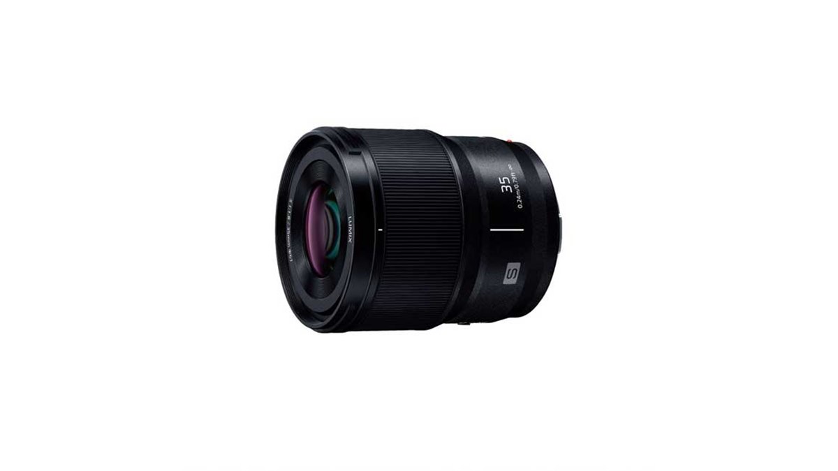 美品　LUMIX S 35mm F1.8 Lマウント Panasonic LUMIX S Series 35mm F1.8 L-Mount Lens - S-S35