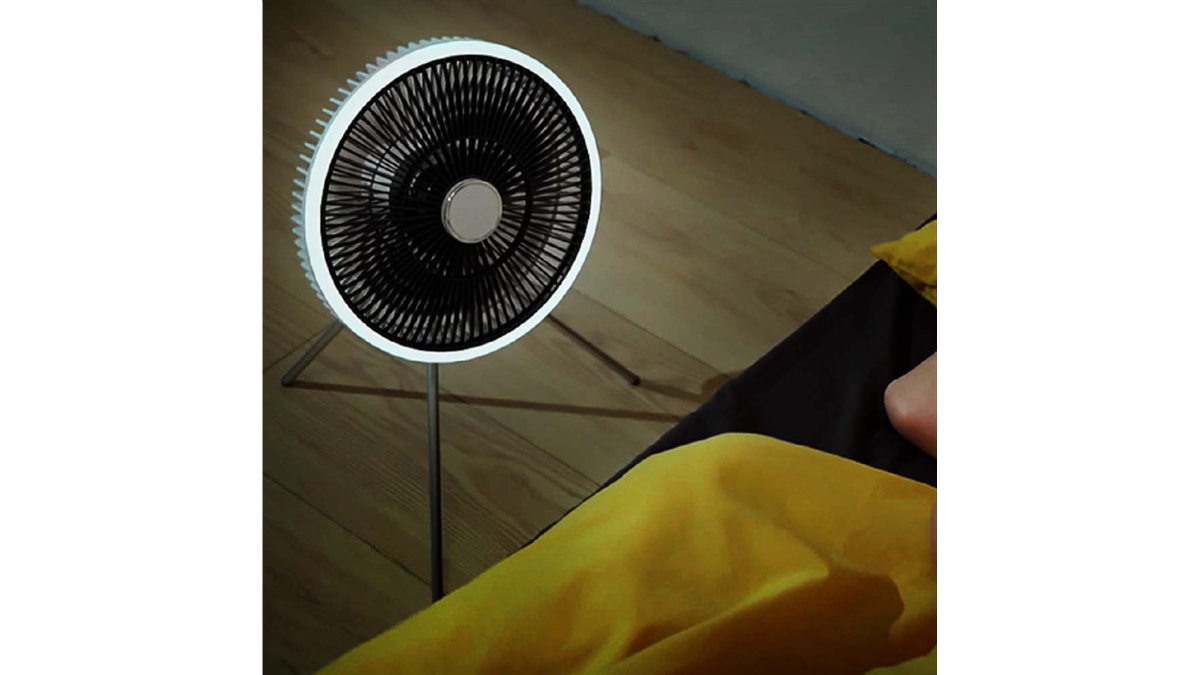 LEDライト搭載のアウトドア向けコードレス扇風機「FanPrince