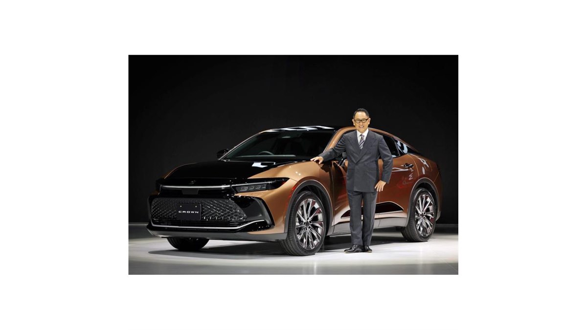 新型「トヨタ・クラウン」デビュー 4タイプで世界展開 - 価格.com