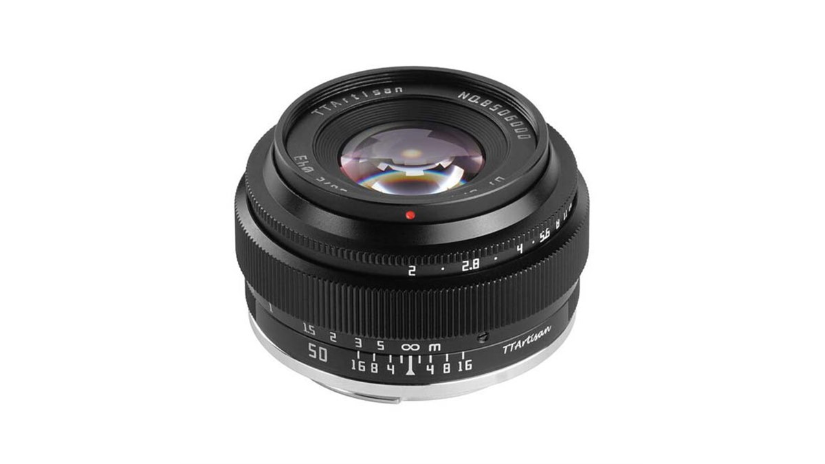 TTArtisan、全長約3.5cmの単焦点レンズ「50mm f/2」を13,000円で発売