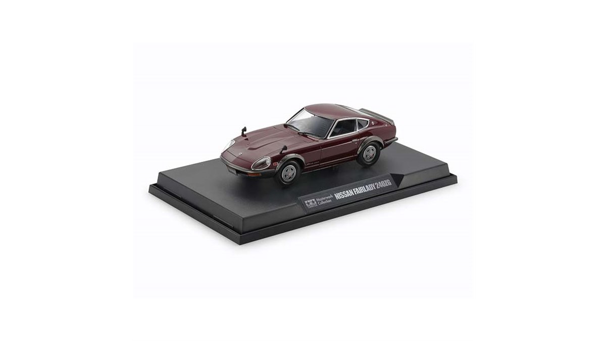 タミヤ、エンジンも鑑賞できる「1/24 NISSAN フェアレディ 240ZG 完成