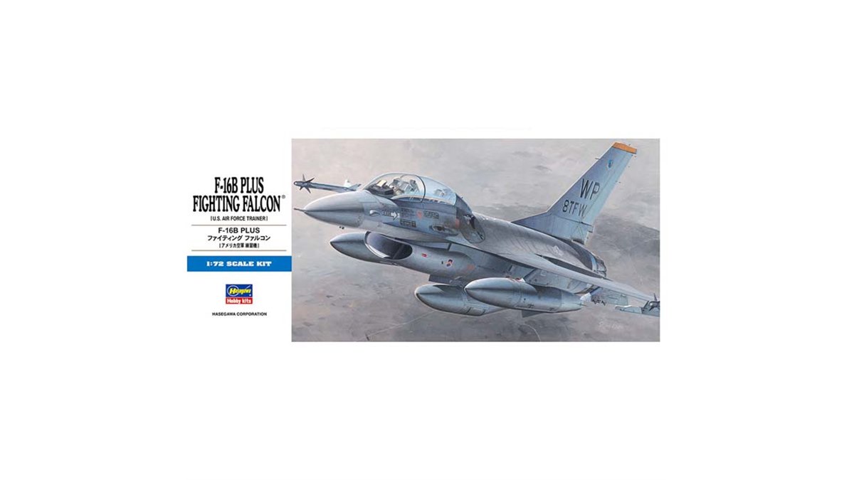 米空軍「F-16B PLUS ファイティング ファルコン」の1/72模型、本日8/25