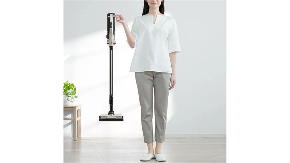 日立、標準質量1.1kgのコードレス式「ラクかるスティック PV