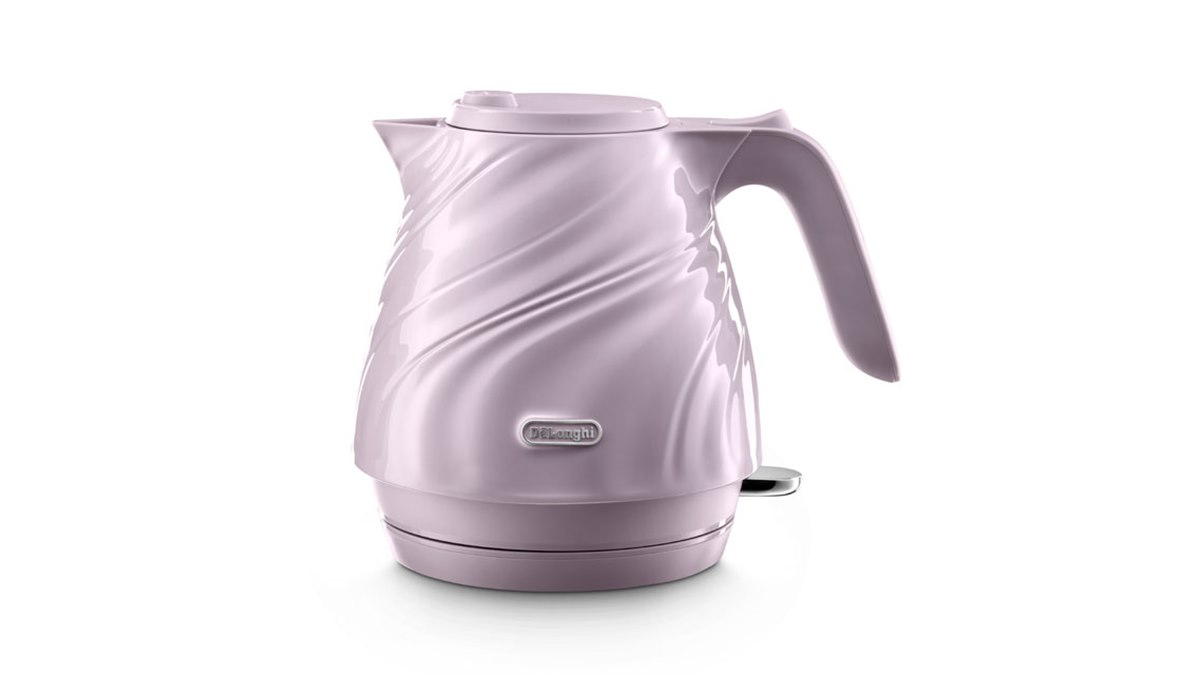 シルクのドレープ」をイメージした「デロンギ セタ 電気ケトル」が本日