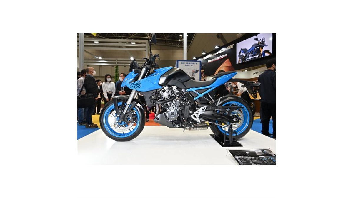 新エンジン搭載した個性派スポーツ、スズキ『GSX-8S』…東京モーター