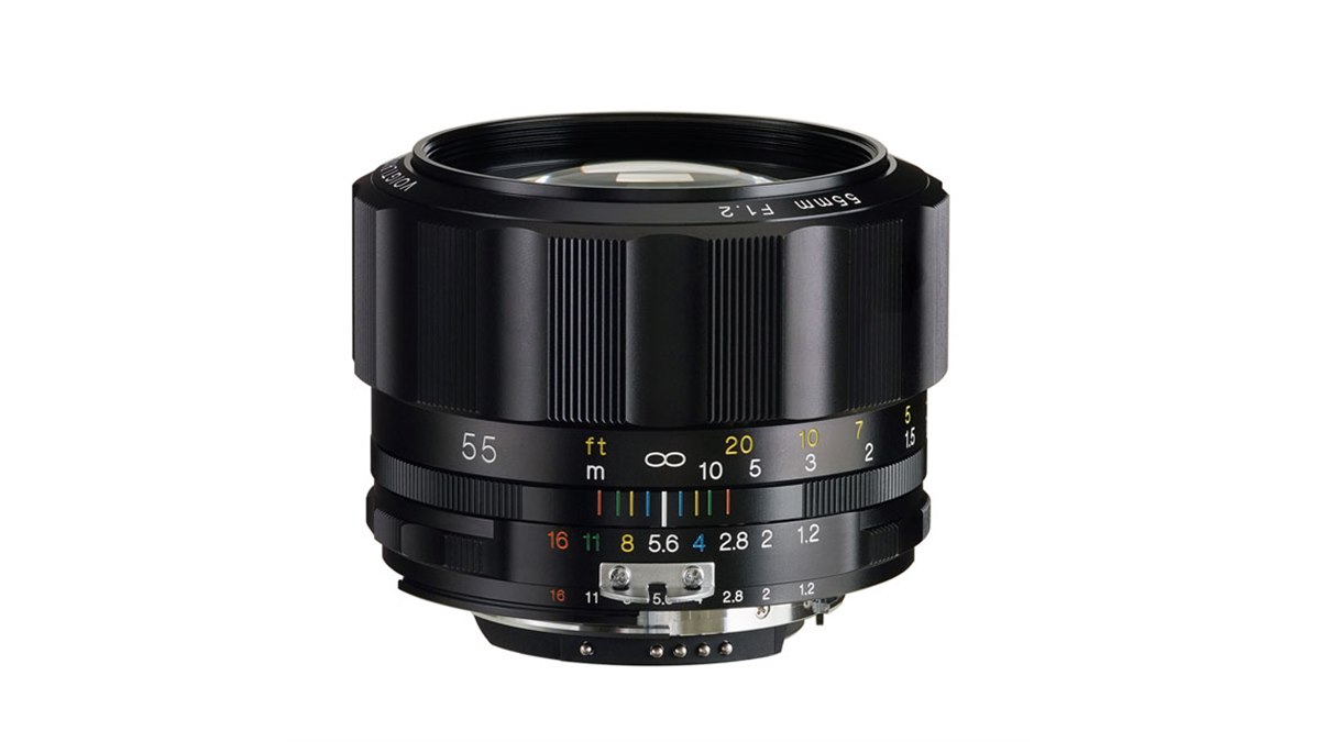 1960年代登場の標準レンズをブラッシュアップ、コシナ「55mm F1.2