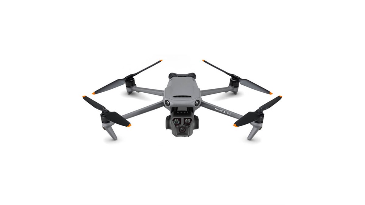 DJI、3眼カメラシステムを搭載したフラッグシップドローン「Mavic 3 Pro」 - 価格.com