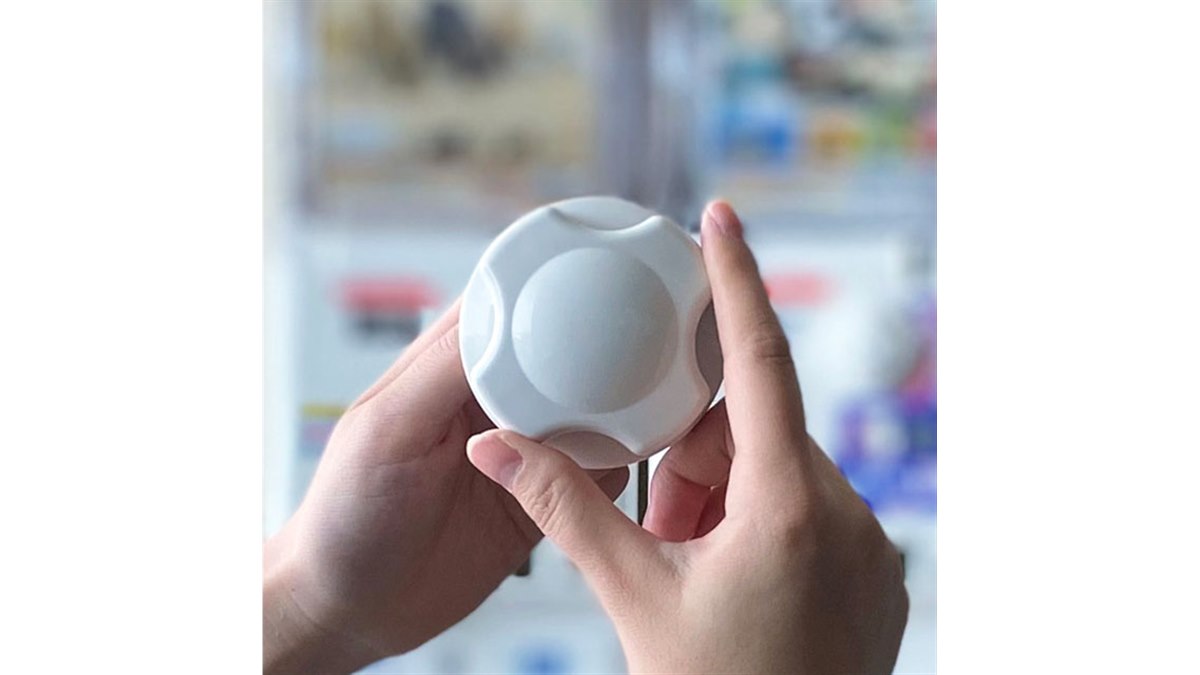 タカラトミー、カプセル自販機のハンドル部を再現した“回せる”カプセル 