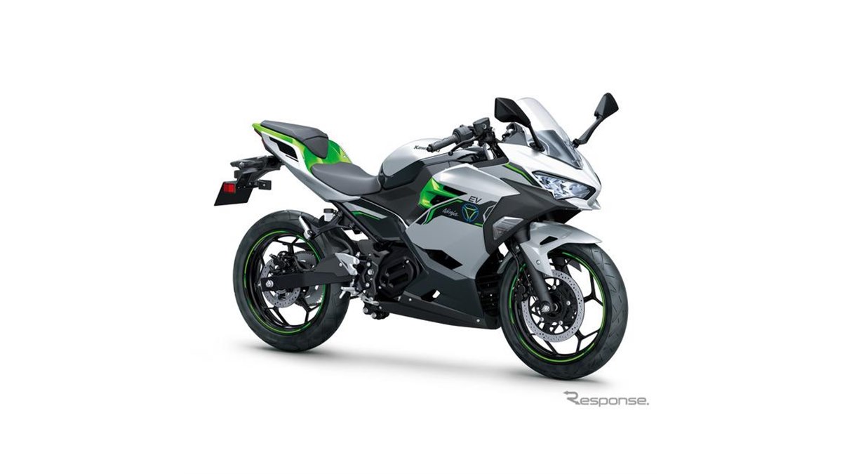 カワサキ初のEVモーターサイクル、神戸の電動車イベントに登場7月 14