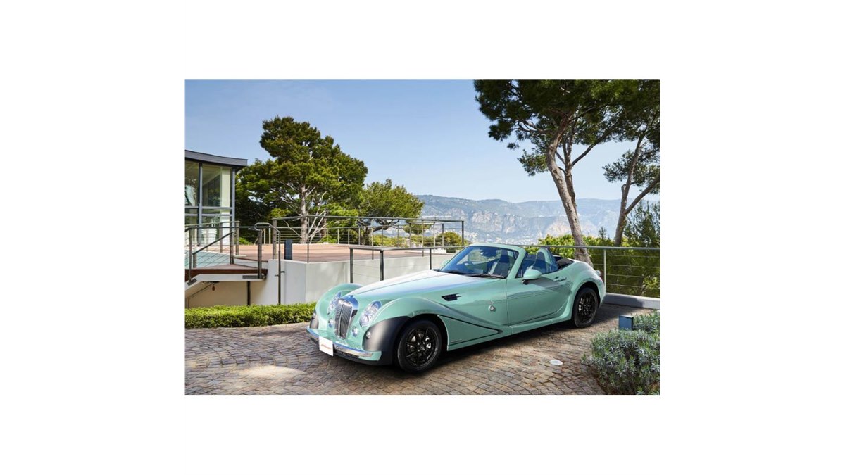光岡自動車が2シーターオープンカー「ヒミコ」の2024年モデルを