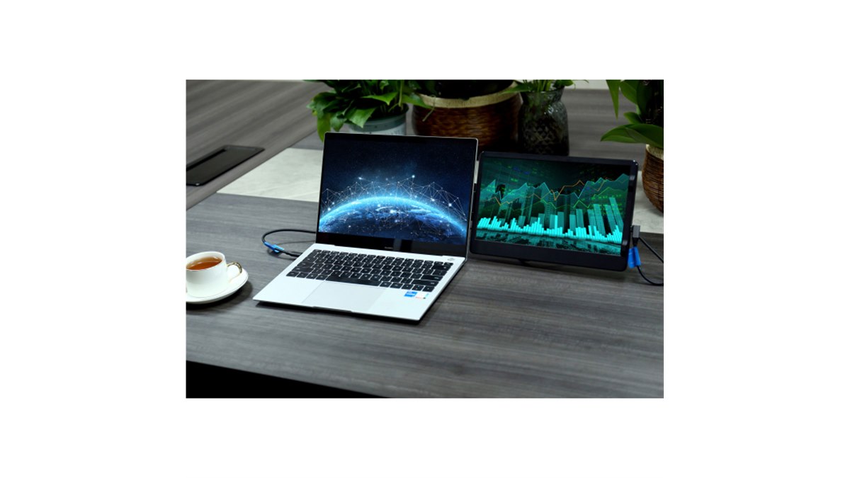 ノートPCを2画面化、回転アーム付きでジャイロ対応の11.6型/14型