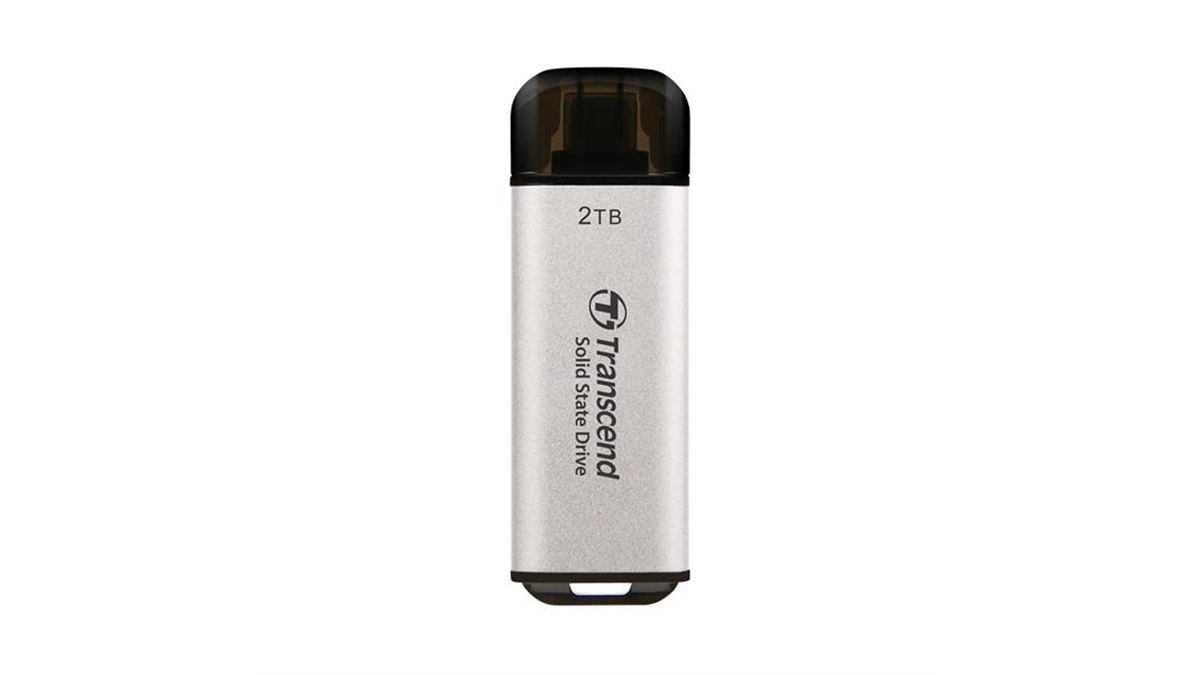 トランセンド、USB Type-C接続のポータブルSSD「ESD300」に新色