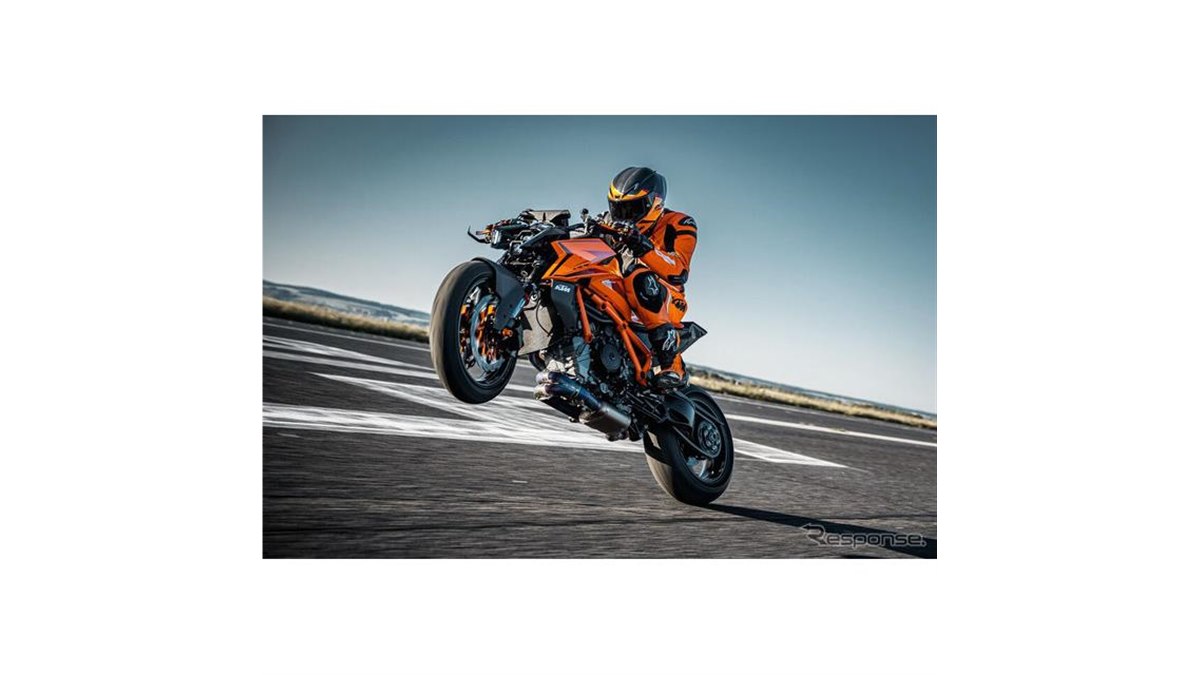 KTMデュークシリーズ30周年、新フラッグシップ『1390スーパーデュークR
