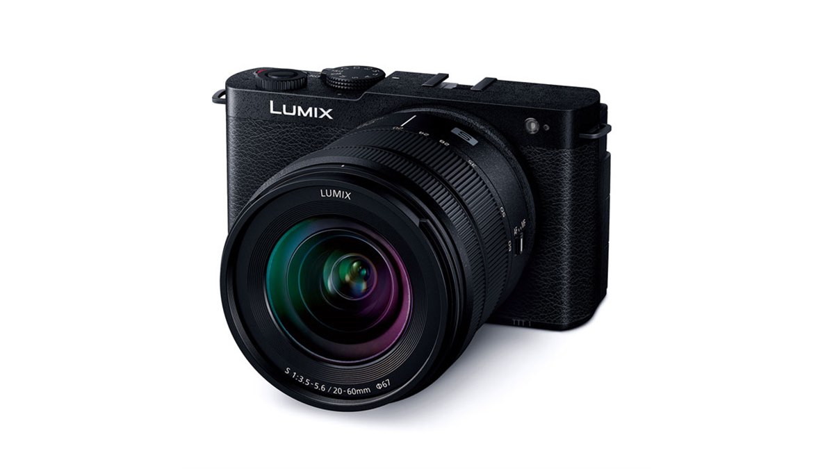 【ほぼ新品】LUMIX S9 カメラ本体　ミラーレス　フルサイズ　単品 フルサイズミラーレス一眼カメラ LUMIX DC-S9 発売