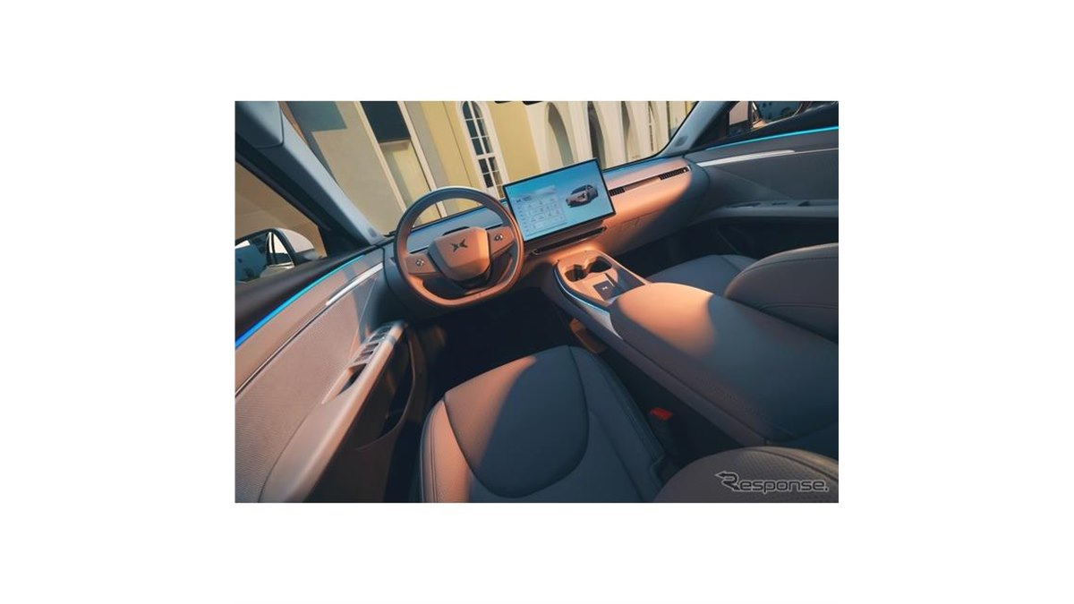 3D音楽アンビエントマップ」初搭載、Z世代をねらった新型EV『MONA M03
