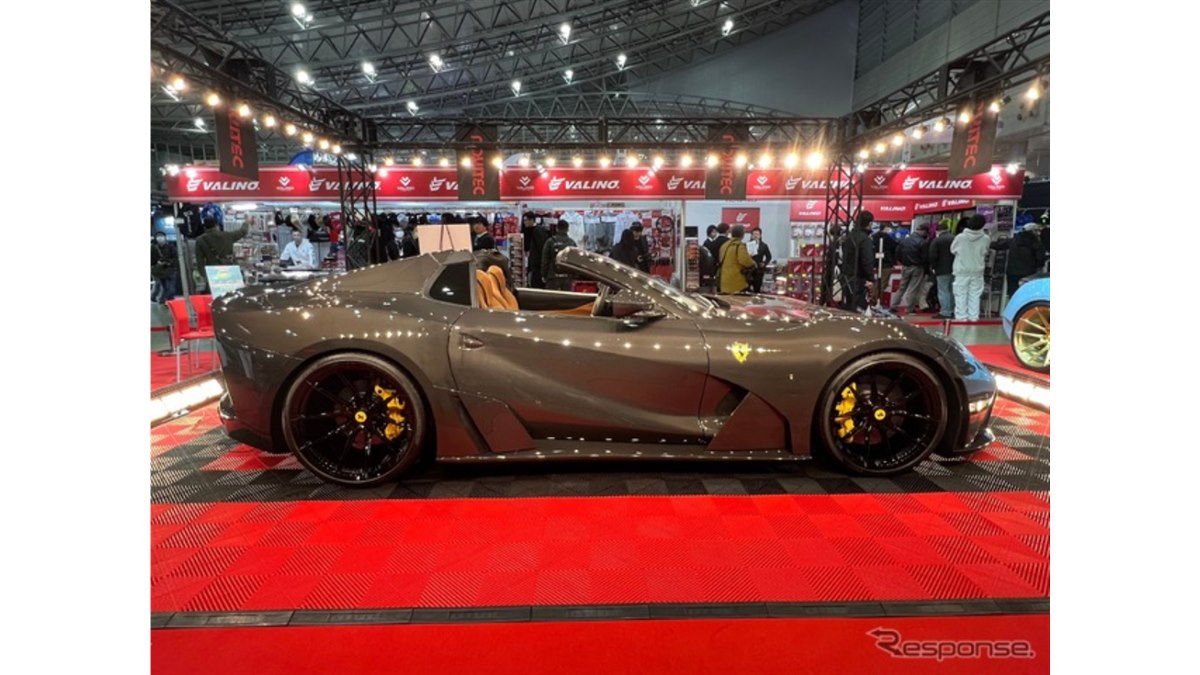 フェラーリ『812GTS』ベース、世界に1台のフルカーボンボディ仕様が