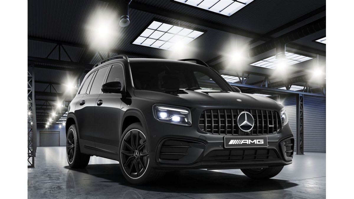 ブラックでドレスアップした特別な「メルセデスAMG GLB35 4MATIC」発売
