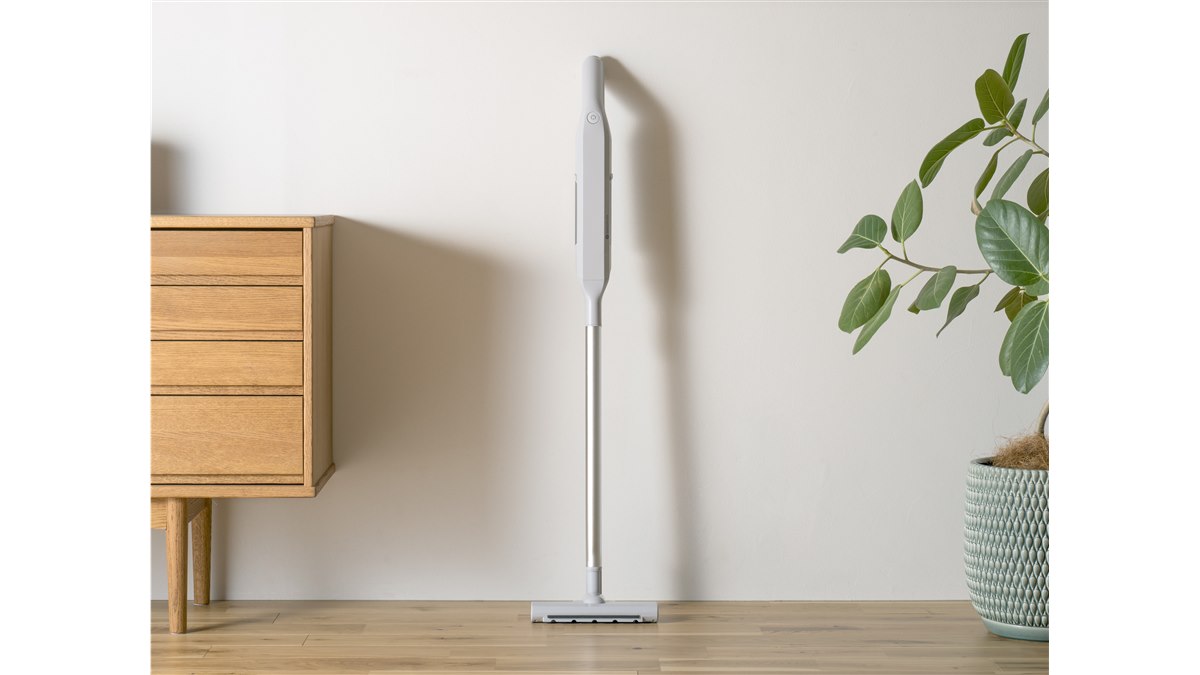 CCP、軽量1.1kgの「コードレス極軽スティッククリーナー Novus