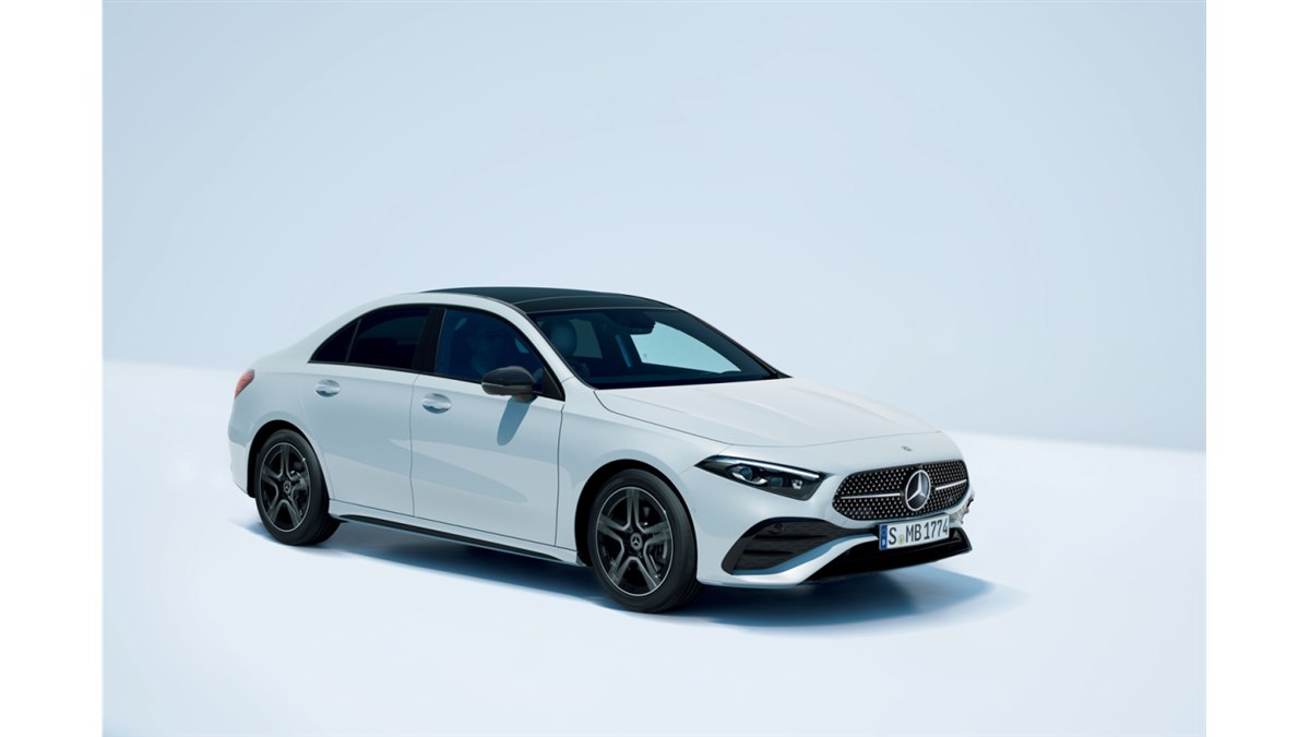 メルセデス・ベンツAクラス セダン」の集大成となる最終特別仕様車が