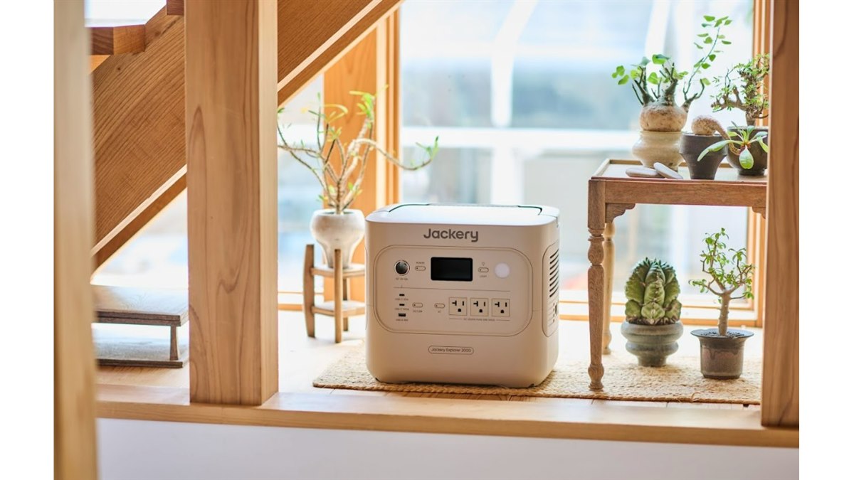 ＭＨさん専用！Jackery2000New Jackery Solar Generator 2000 New ポータブル電源 セット｜Jackery