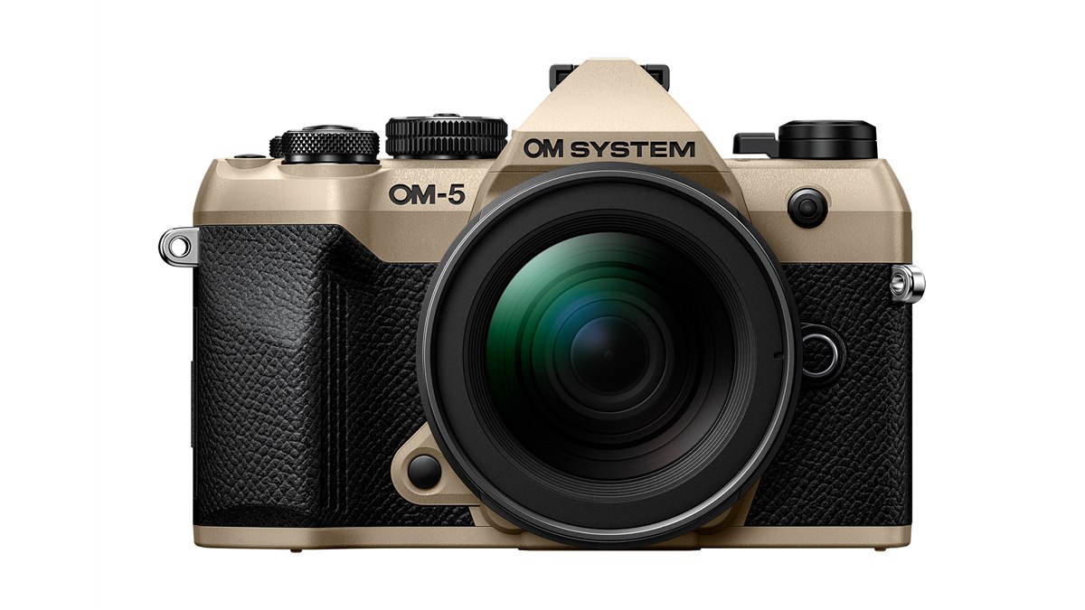 OM、コンピュテーショナル撮影に対応した418gのミラーレスカメラ「OM