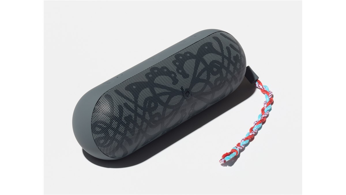 Beats Pill+ ワイヤレススピーカー 最新のBeats Pill - ポタブルBluetoothワイヤレススピーカー