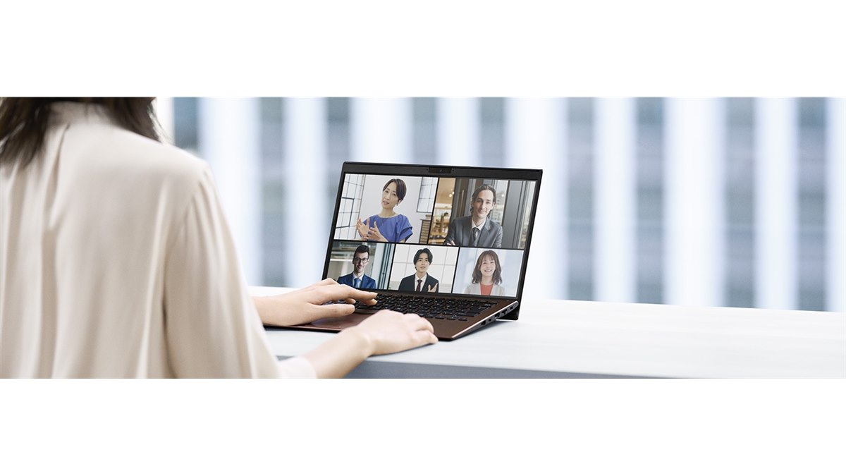 VAIO、約1.046kgで堅牢性を高めた14型プレミアムモバイルノート