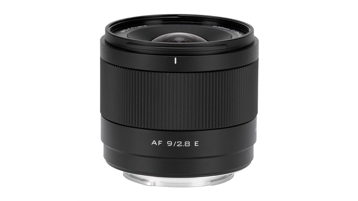 Viltrox、手のひらサイズのAPS-C対応超広角単焦点レンズ「Viltrox AF 9