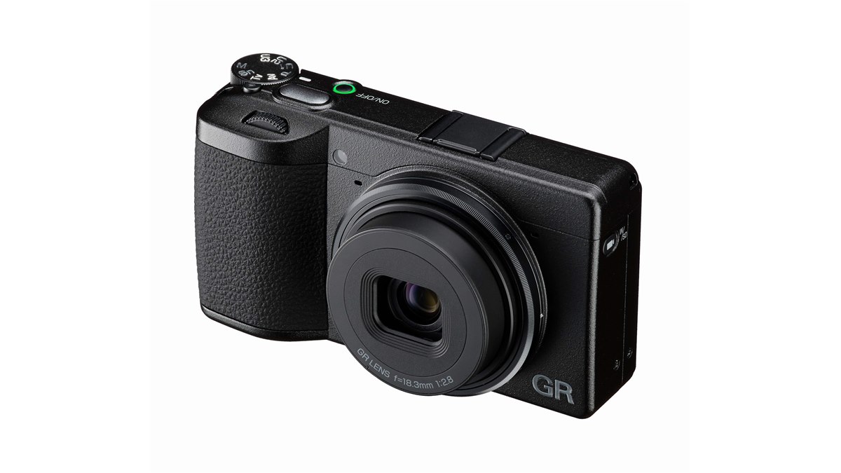リコー、独自のHDFを搭載した「RICOH GR IV HDF」を2025年冬以降