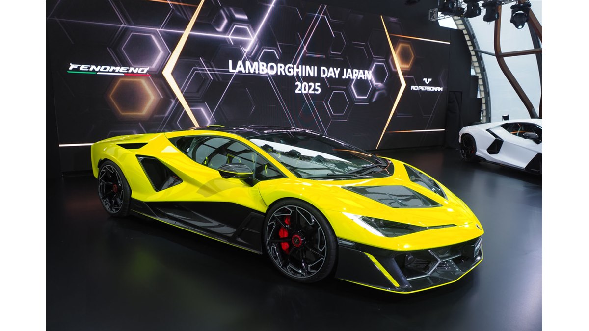 全世界で台数29台の限定車「ランボルギーニ・フェノメノ」が日本上陸