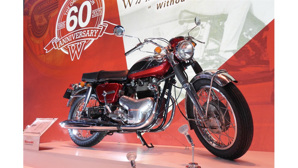 カワサキは「W」シリーズの60周年記念展示を実施 「Z900RS」の大幅改良
