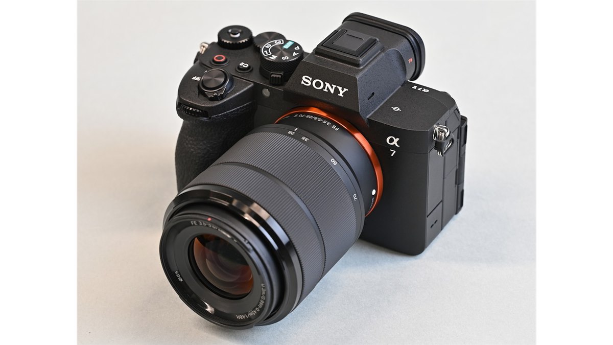 ソニー、AI認識性能が大幅に向上したフルサイズミラーレスカメラ「α7 V