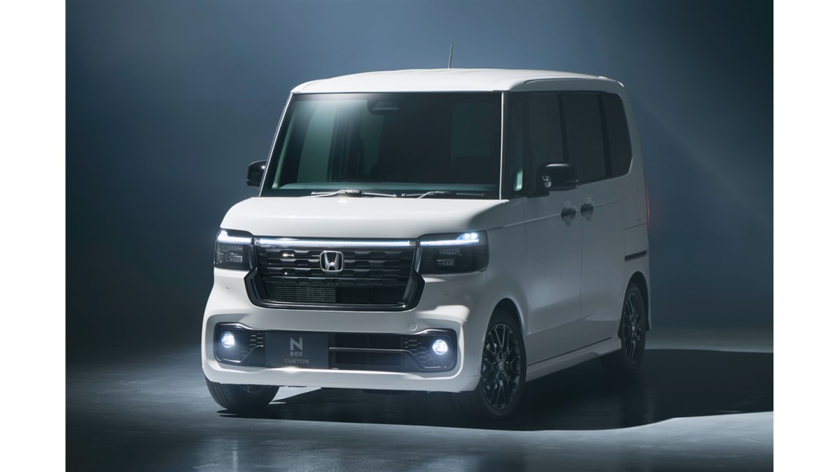 ホンダN-BOXカスタム」に特別仕様車「ブラックスタイル」登場 - 価格.com
