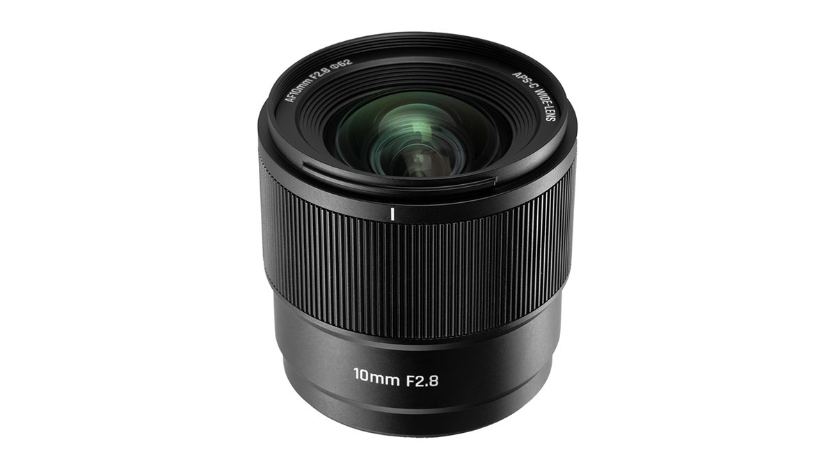 七工匠、41,000円でAF対応の超広角レンズ「7Artisans 10mm F2.8 AF APS