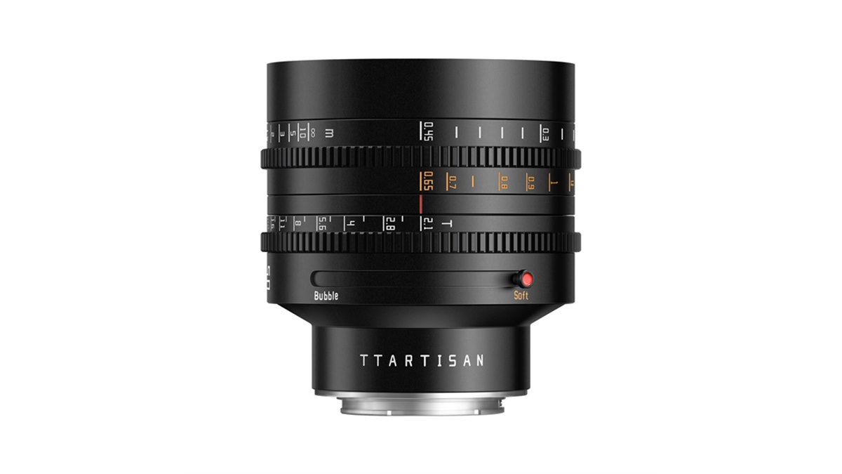 TTArtisan、2種類のボケを切り替えられる大口径単焦点レンズ「T2.1