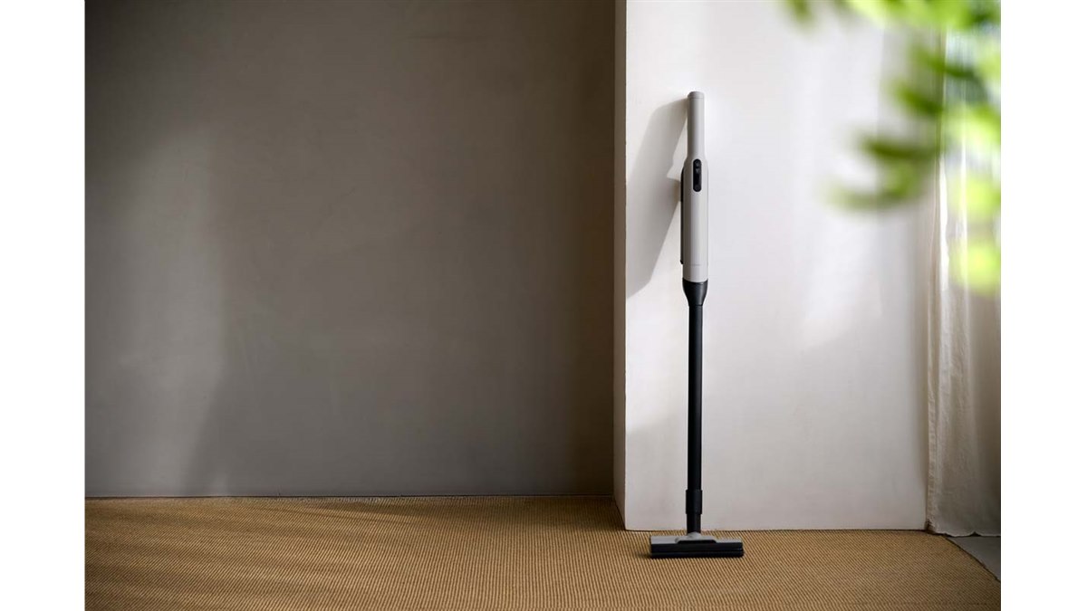 シロカ、連続使用時間が約1.6倍になった軽量スティック型掃除機「かる