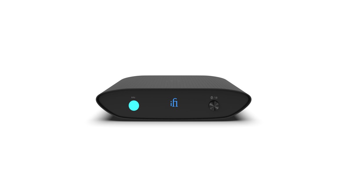 iFi audio、ブラックカラーを採用したBluetoothオーディオレシーバー