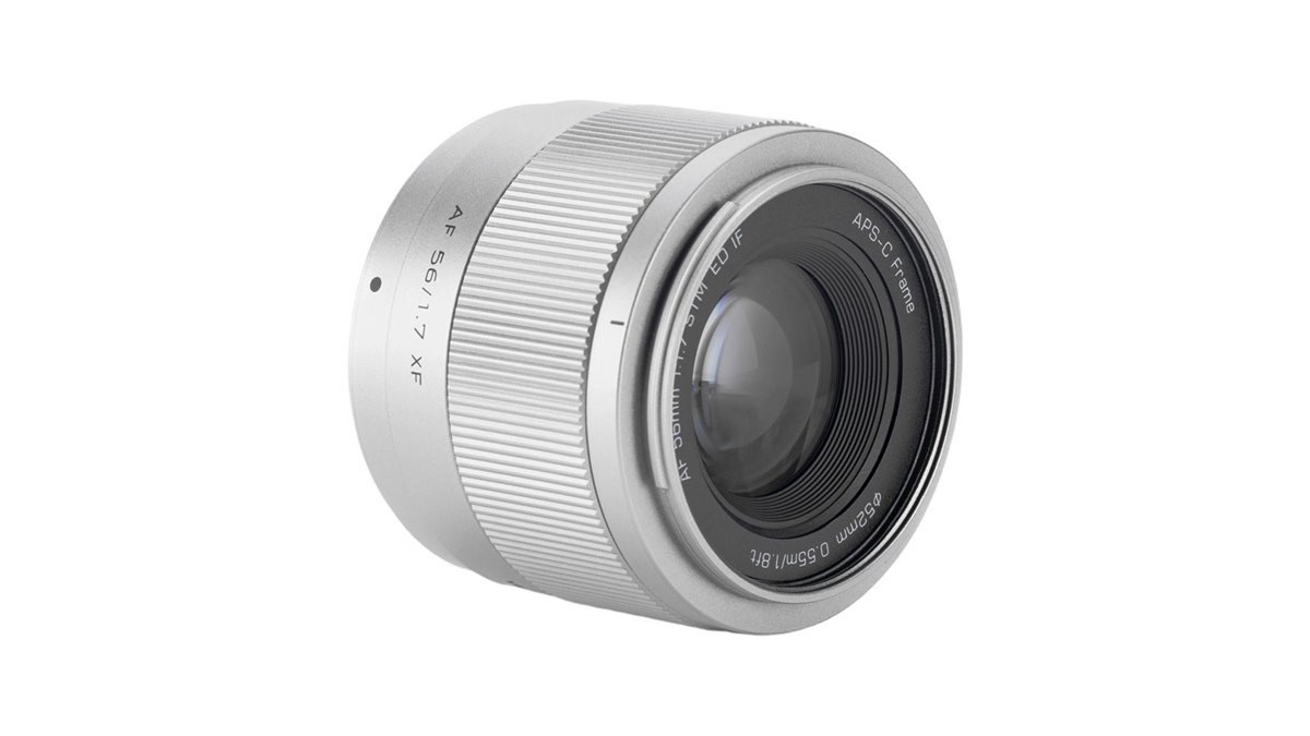 Viltrox、中望遠単焦点レンズ「AF 56mm F1.7 AIR X」にシルバーモデル
