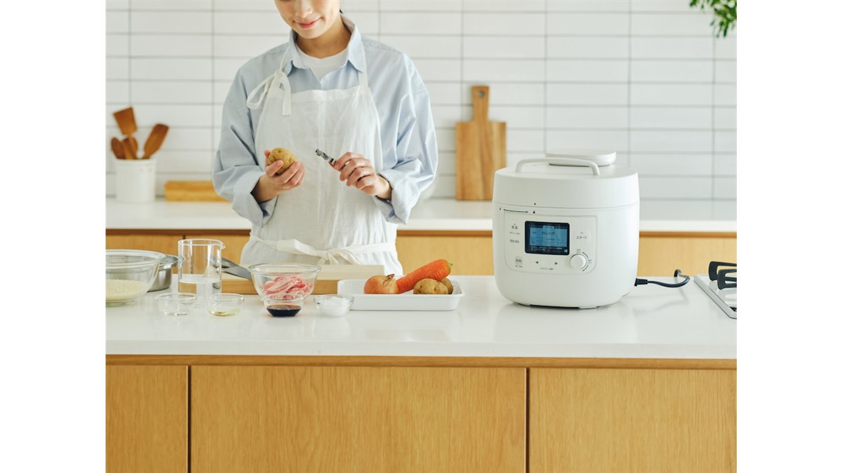シロカ、100kPaの高圧一定制御と2品同時調理に対応した5L自動調理鍋