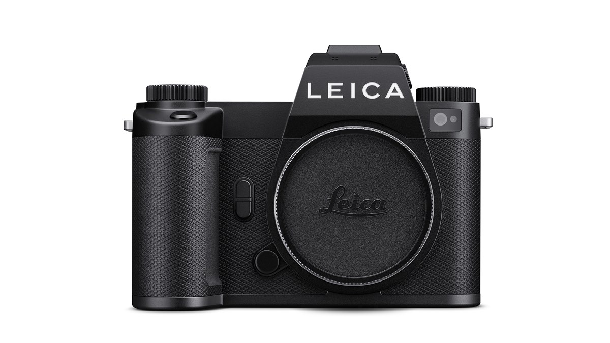ライカ、赤い「Leica」ロゴをあえて配さず黒で統一したデザインのL