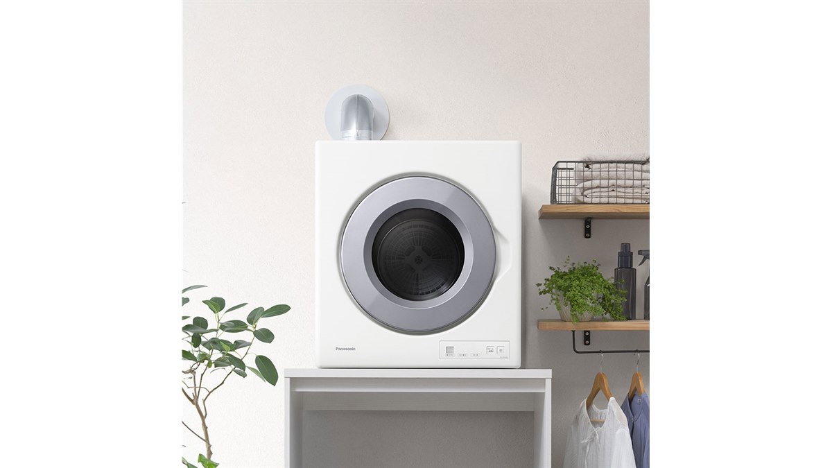 パナソニック、乾燥時間を約45％短縮する屋外排気式電気衣類乾燥機