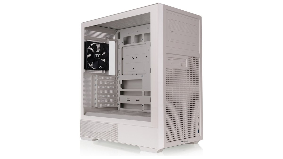 Thermaltake、レトロデザインのPCケース「Retro TG」シリーズ2モデル