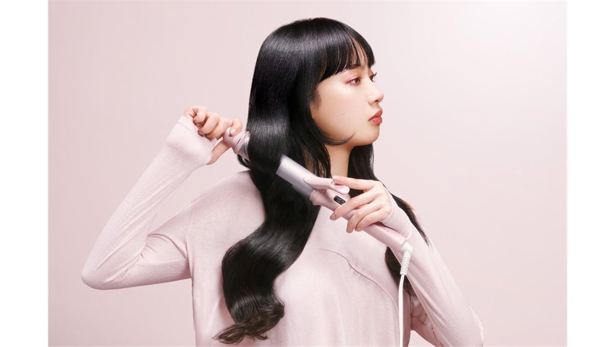 SALONIA、生ツヤに仕上げるヘアアイロン「グロッシーケアライン」3機種
