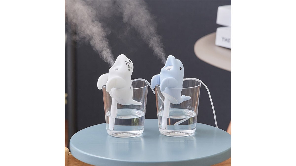 ライフオンプロダクツ、アニマルが口からミストを噴霧するミニ加湿器