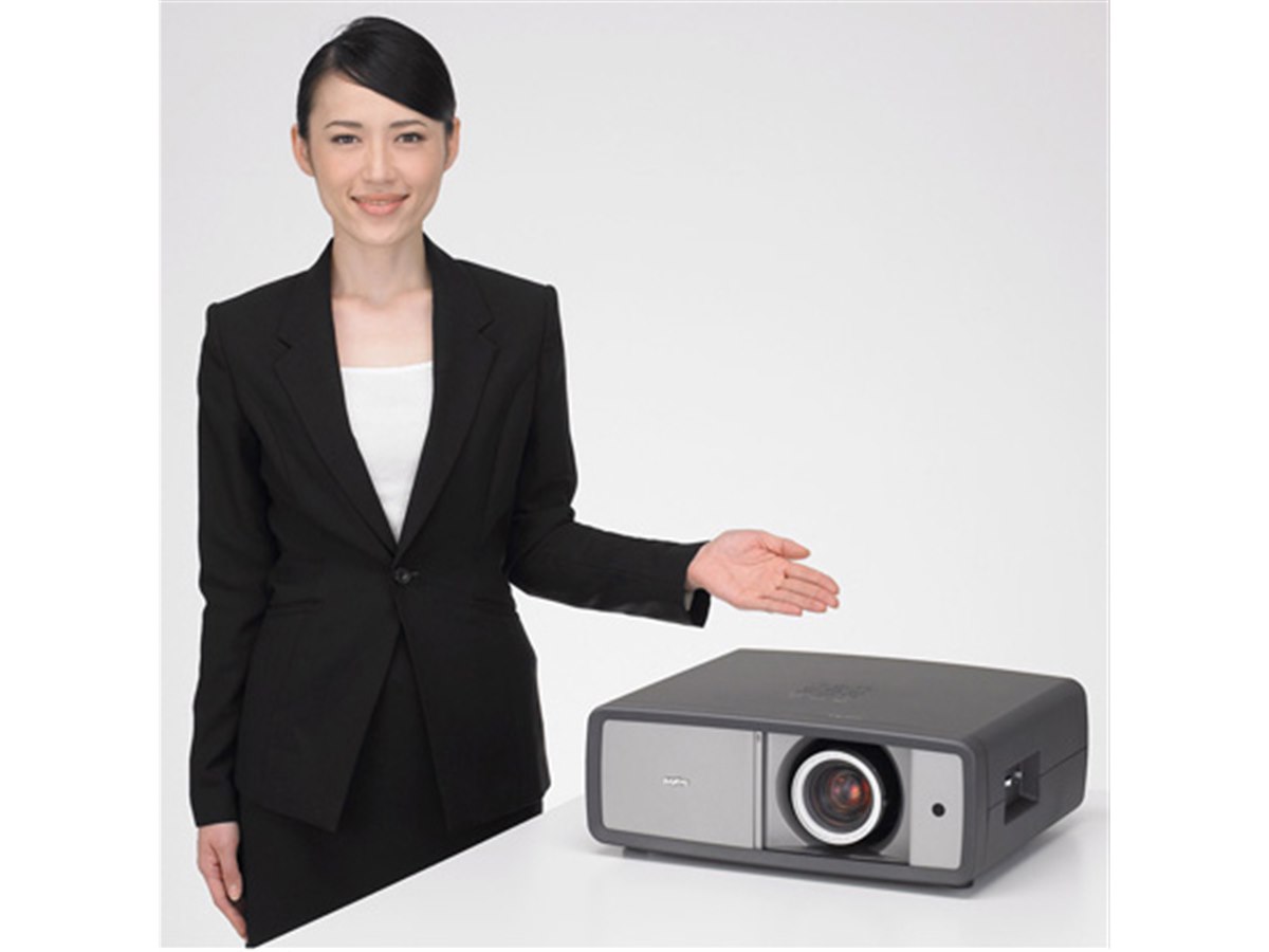 三洋、フルHDパネル搭載プロジェクタ「LP-Z3000」 - 価格.com